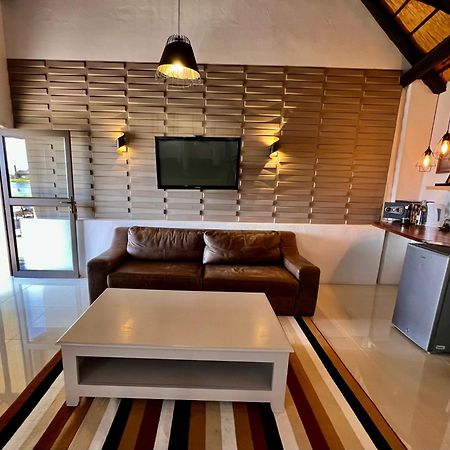 Lapa Lange Game Lodge Mariental Extérieur photo