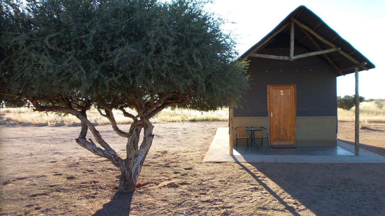 Lapa Lange Game Lodge Mariental Extérieur photo