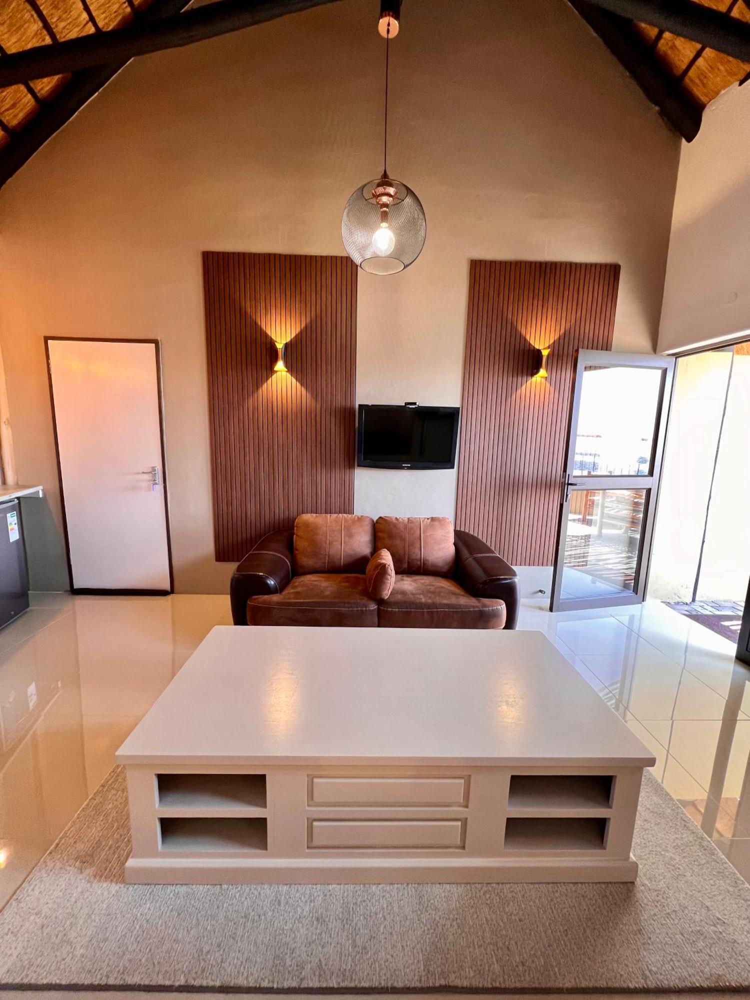 Lapa Lange Game Lodge Mariental Extérieur photo