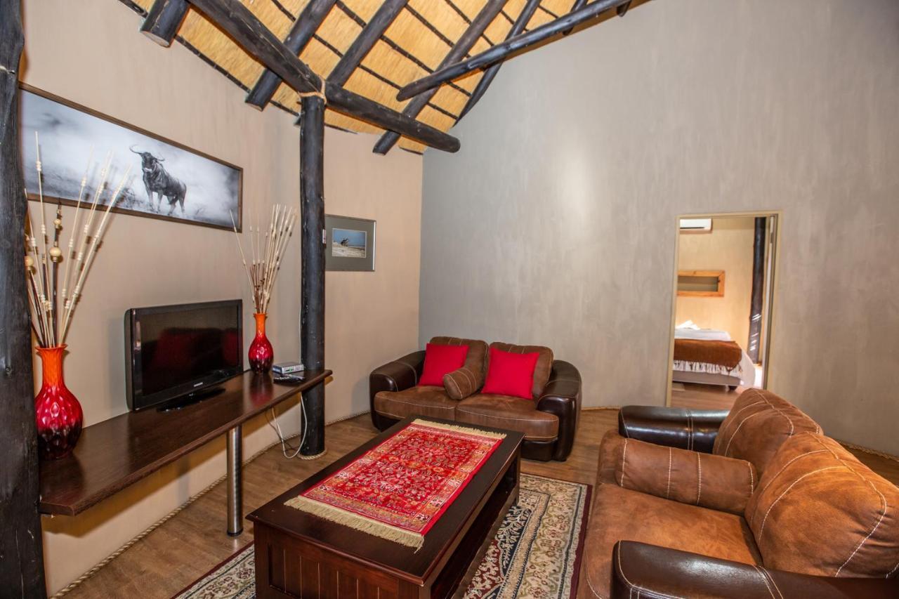 Lapa Lange Game Lodge Mariental Extérieur photo