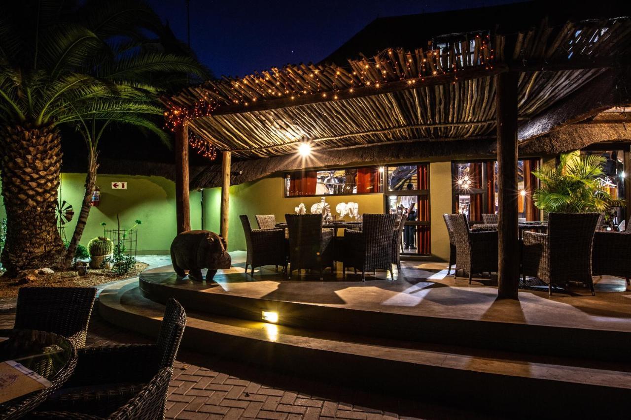 Lapa Lange Game Lodge Mariental Extérieur photo
