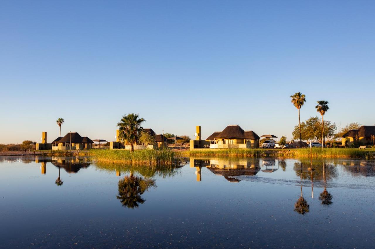 Lapa Lange Game Lodge Mariental Extérieur photo