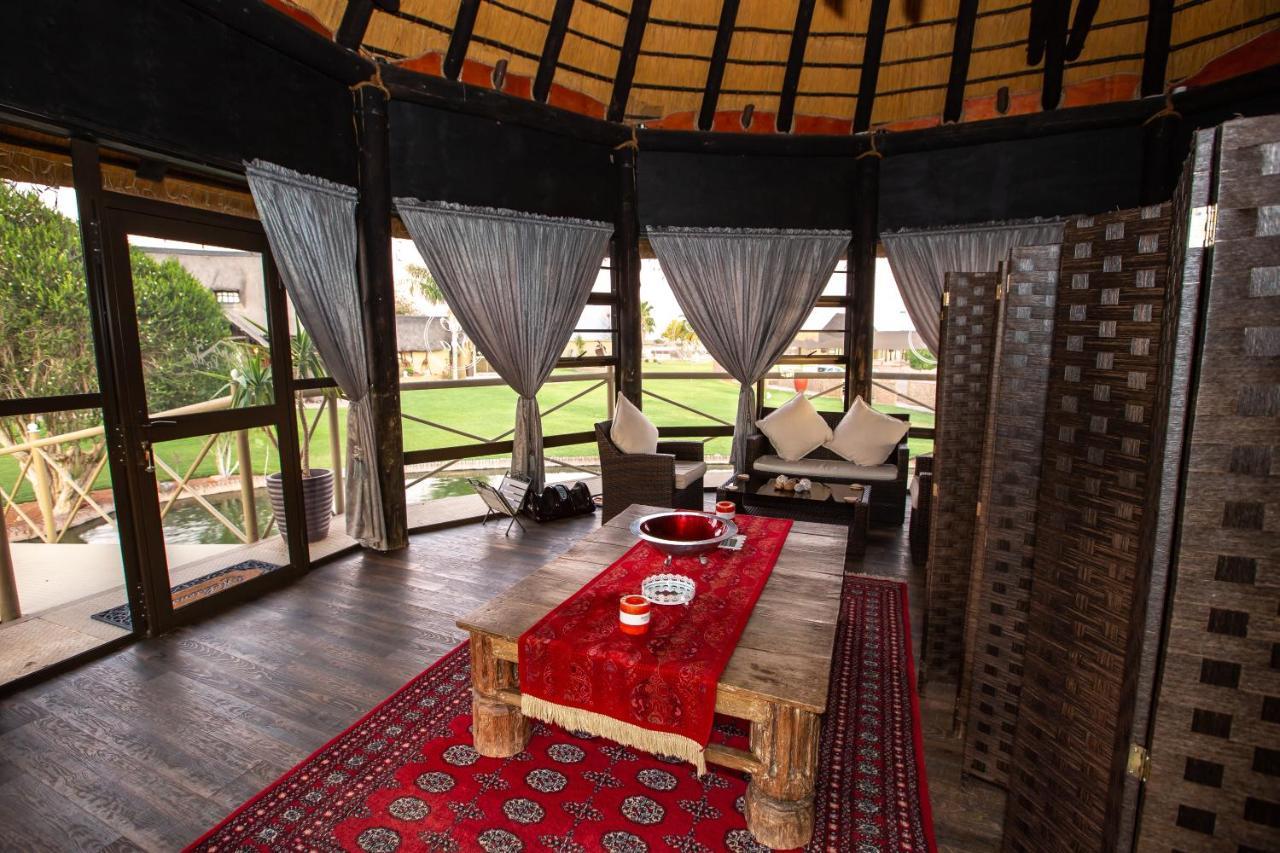 Lapa Lange Game Lodge Mariental Extérieur photo
